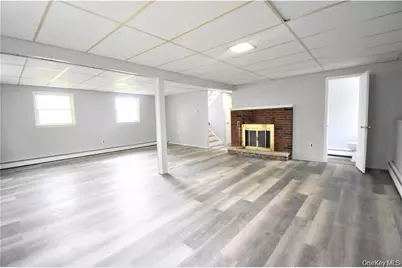158 Sycamore Drive, New Windsor, NY 12553 - Photo 11