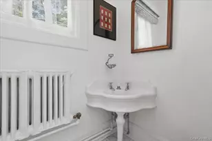 254 McLain St, Bedford Corners, NY 10549 - Photo 31