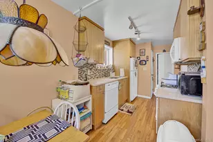 88-54 Winchester Blvd, Queens Village, NY 11427 - Photo 9