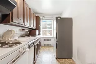 68-15 Selfridge St, Forest Hills, NY 11375 - Photo 13