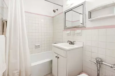 68-15 Selfridge Street #4F, Forest Hills, NY 11375 - Photo 21