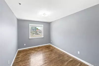10205 Davenport Court, Howard Beach, NY 11414 - Photo 15