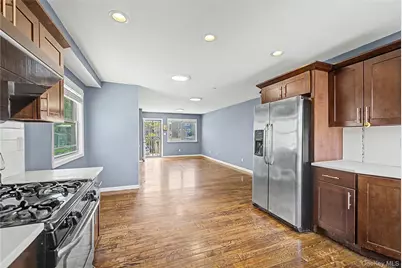 10205 Davenport Court, Howard Beach, NY 11414 - Photo 11