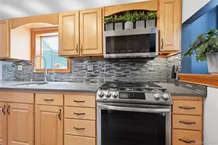 234 Islip Blvd, Islip Terrace, NY 11752 - Photo 17