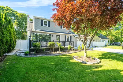 147 Baybright Drive E, Shirley, NY 11967 - Photo 5