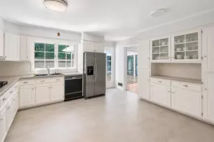 835 Shore Acres Dr, Mamaroneck, NY 10543 - Photo 17