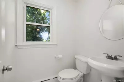 14 Jones Place, White Plains, NY 10606 - Photo 21