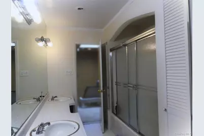 189 Scott Drive, Atlantic Beach, NY 11509 - Photo 17