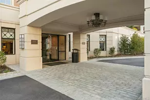 3000 Royal Ct, North Hills, NY 11040 - Photo 21
