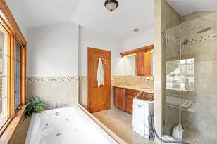 246-12 Cambria Ave, Little Neck, NY 11362 - Photo 17