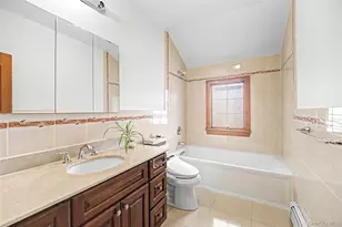246-12 Cambria Ave, Little Neck, NY 11362 - Photo 19