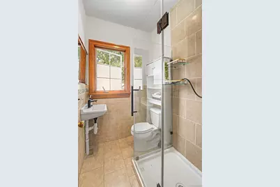 246-12 Cambria Avenue, Little Neck, NY 11362 - Photo 25