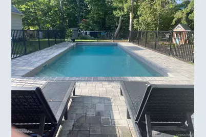 12 Wayne Court, Westhampton, NY 11977 - Photo 7