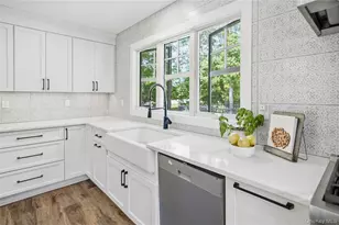 12 Wayne Ct, Westhampton, NY 11977 - Photo 9