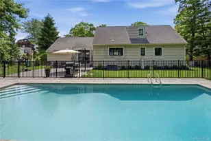 12 Wayne Ct, Westhampton, NY 11977 - Photo 21