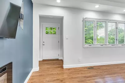 1 Coles, Glen Cove, NY 11542 - Photo 3