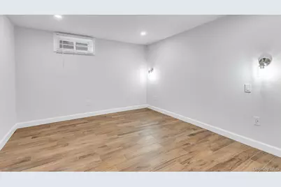 1 Coles, Glen Cove, NY 11542 - Photo 19