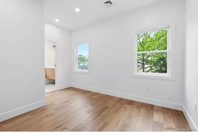 2532 Washington Avenue, Oceanside, NY 11572 - Photo 21
