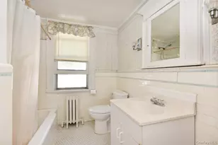 101 Wallace St, Freeport, NY 11520 - Photo 21