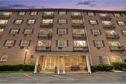 4 Consulate Drive #3C, Tuckahoe, NY 10707 - Photo 1