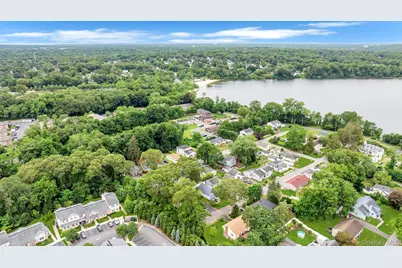 30 Harding Road, Ronkonkoma, NY 11779 - Photo 3