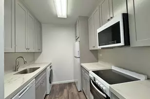 269-10 Grand Central Pkwy, Floral Park, NY 11005 - Photo 11