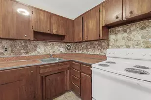 145-14 Rockaway Blvd, Jamaica, NY 11436 - Photo 13