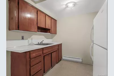 145-14 Rockaway Boulevard, Jamaica, NY 11436 - Photo 5