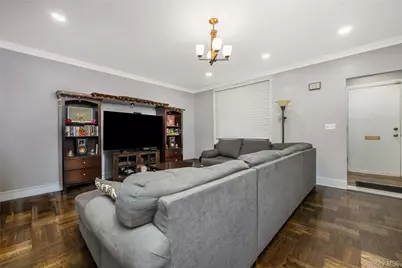246 E 45th Street, Brooklyn, NY 11203 - Photo 5