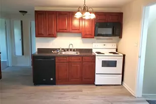 478 Old Farmingdale Rd, West Babylon, NY 11704 - Photo 11