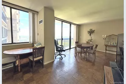 271-10 Grand Central Parkway #16S, Floral Park, NY 11005 - Photo 5