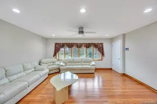 30 A Andover Ln, Hicksville, NY 11801 - Photo 11