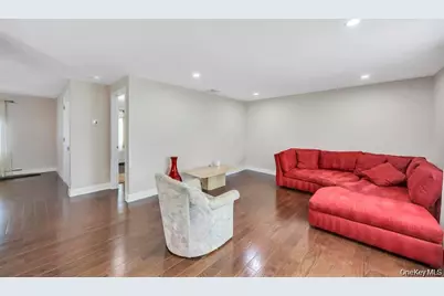30 A Andover Lane, Hicksville, NY 11801 - Photo 17