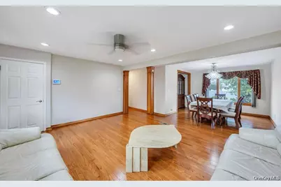 30 A Andover Lane, Hicksville, NY 11801 - Photo 13