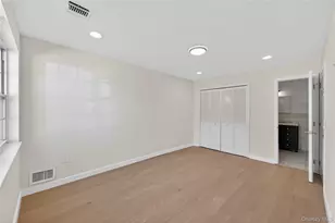 93 Admiral Ct, Bronx, NY 10473 - Photo 11