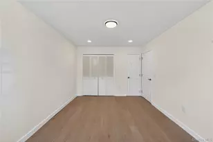 93 Admiral Ct, Bronx, NY 10473 - Photo 9