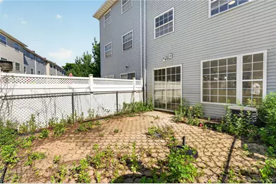 93 Admiral Court, Bronx, NY 10473 - Photo 39