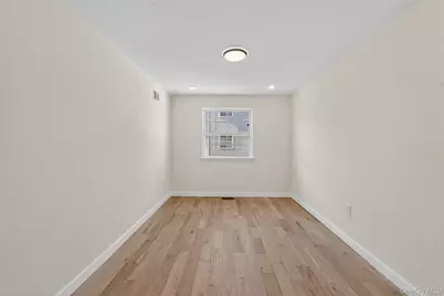 93 Admiral Court, Bronx, NY 10473 - Photo 33