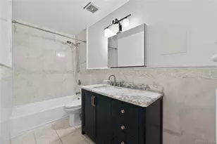 93 Admiral Ct, Bronx, NY 10473 - Photo 11
