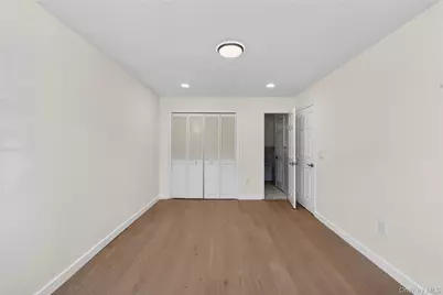 93 Admiral Court, Bronx, NY 10473 - Photo 9