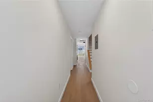 93 Admiral Ct, Bronx, NY 10473 - Photo 5