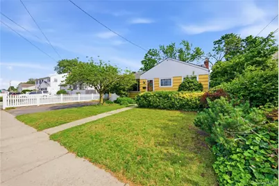 132 Davison Avenue, Oceanside, NY 11572 - Photo 31