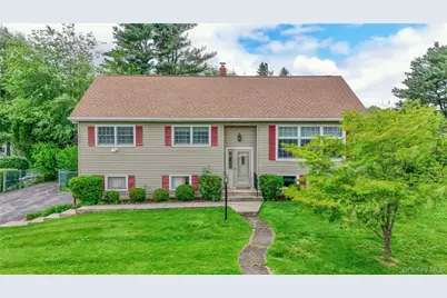 10 Ona Lane, New Windsor, NY 12553 - Photo 1