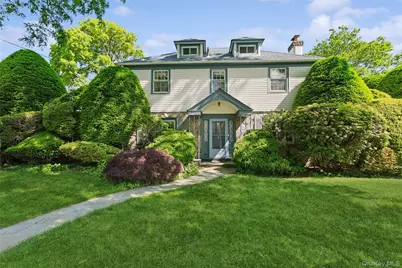 621 Oxford Street, Westbury, NY 11590 - Photo 1