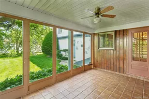 621 Oxford St, Westbury, NY 11590 - Photo 15