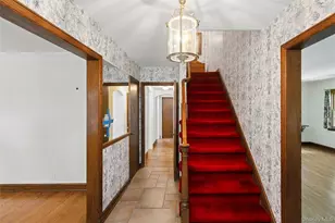 621 Oxford St, Westbury, NY 11590 - Photo 3