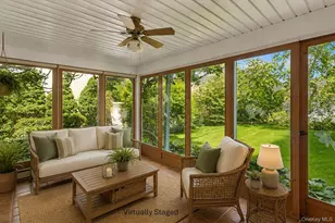 621 Oxford St, Westbury, NY 11590 - Photo 13