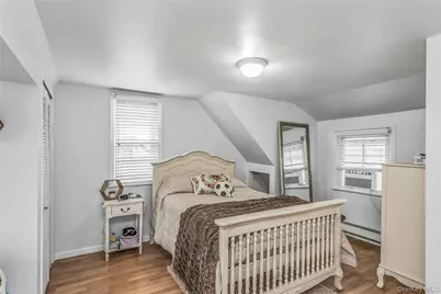 178 Guildford Court, West Hempstead, NY 11552 - Photo 13