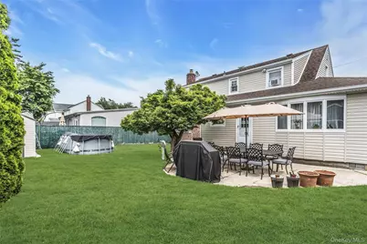178 Guildford Court, West Hempstead, NY 11552 - Photo 17