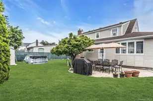 178 Guildford Ct, West Hempstead, NY 11552 - Photo 17